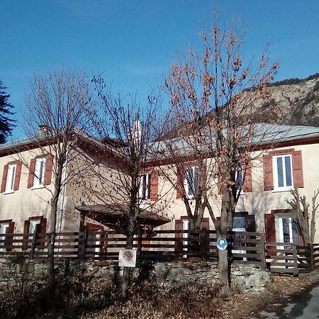 Maison Familiale Des Gueyniers Jausiers Exterior foto